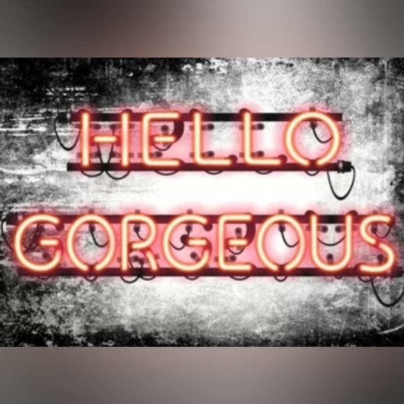 Meet your Posher, Lady C - Picture 1 of 1